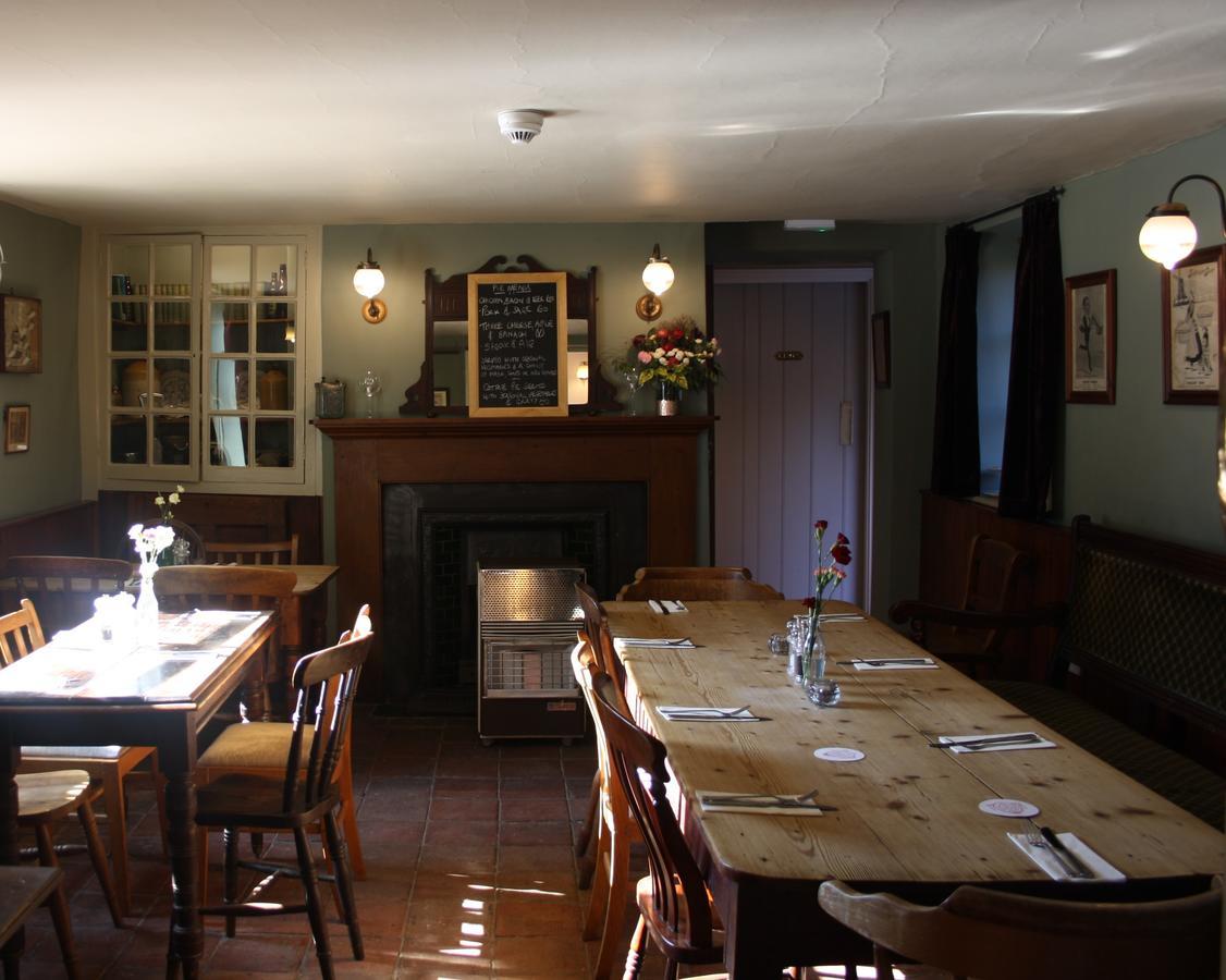 The Three Horseshoes Warham Eksteriør bilde
